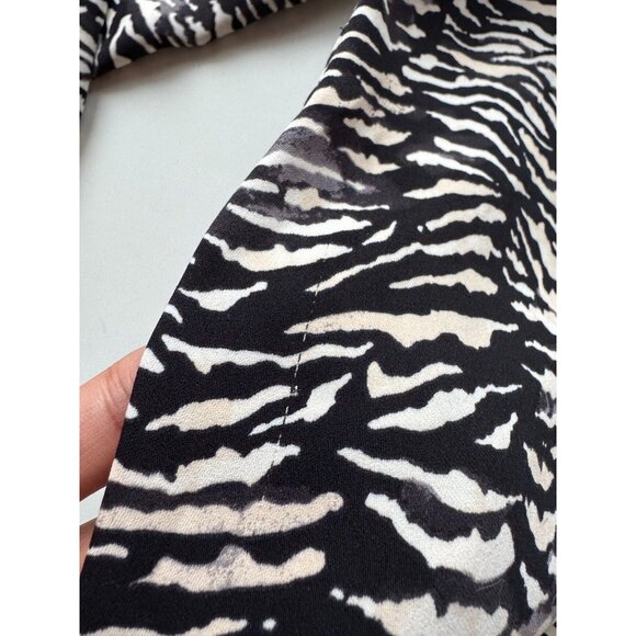 Aritzia LITTLE MOON Paloma Printed Button Up Shirt Blouse, Size XS - Picture 10 of 16